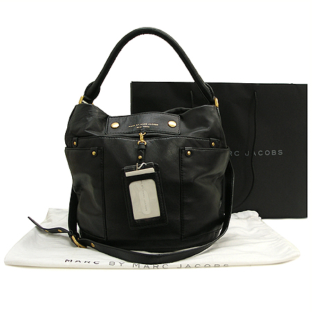 Marc By Marc Jacobs(��ũ���� ��ũ�����߽�) AM1029 ���� ���� ������ ����� + ũ�ν� ��Ʈ�� [�б�������] �̹���5 - ���̺��� �߰���ǰ