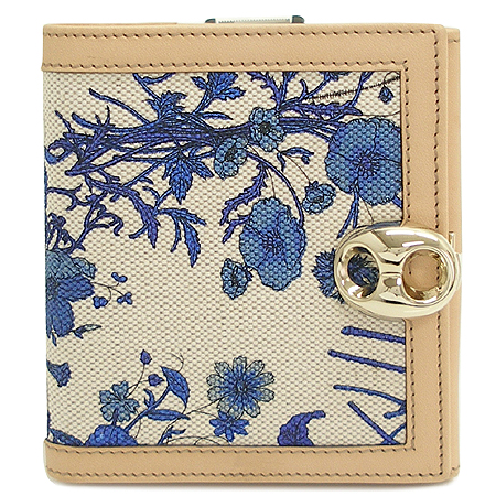 ����  ������