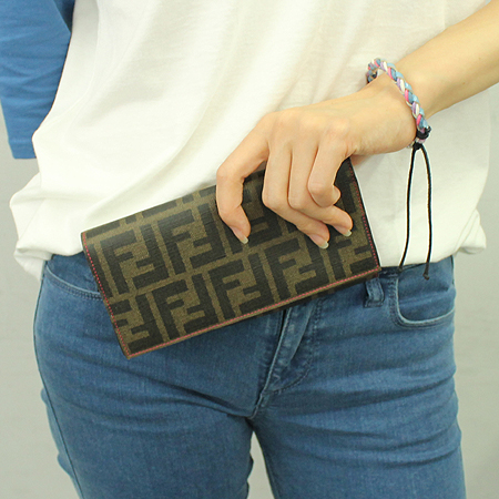 Fendi(���) 8M0000 F0GQH FF�ΰ� ������ �̹���6 - ���̺��� �߰���ǰ