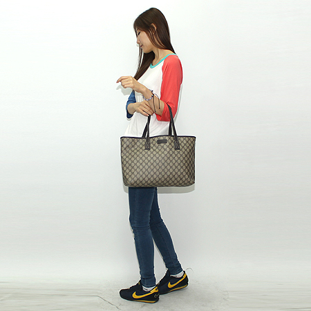 Gucci(����) 211137  GG�ΰ� PVC ����� �̹���7 - ���̺��� �߰���ǰ