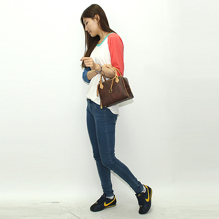 Etro(��Ʈ��) 01951 9906 ������ ������ ��Ʈ�� �̹���7 - ���̺��� �߰���ǰ