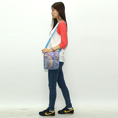 Etro(��Ʈ��) 1624 24 46 �к긯 ����Ǫ�� ũ�ν��� �̹���7 - ���̺��� �߰���ǰ