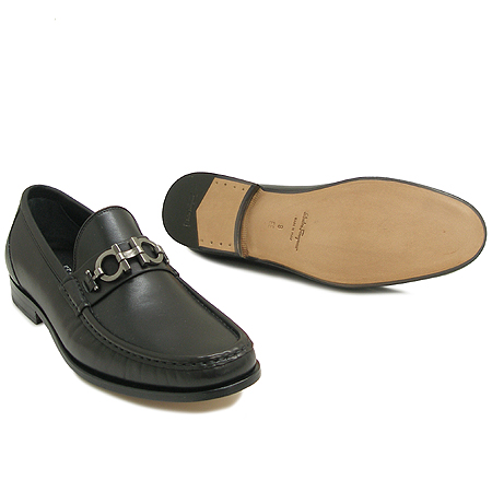 Ferragamo(󰡸)  ġ     ̹3 - ̺ ߰ǰ