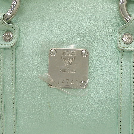 MCM(������) ���޷��� �÷� ���� ���� �ΰ� ��� ������ ��Ʈ�� �̹���5 - ���̺��� �߰���ǰ