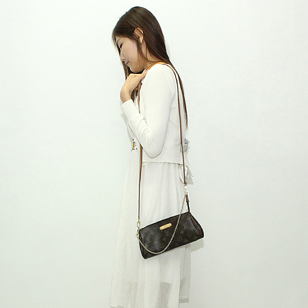 Louis Vuitton(���̺���) M95567 ���׷� ĵ���� ����Ŭ��ġ ����� �̹���6 - ���̺��� �߰���ǰ