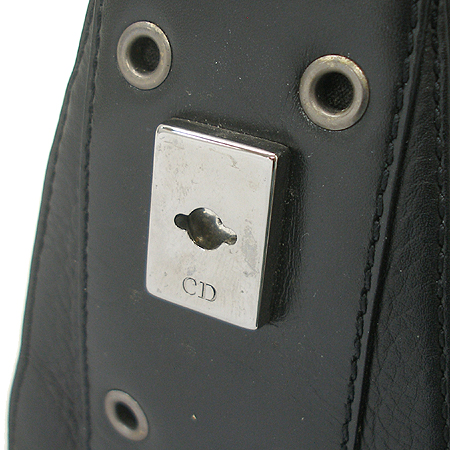 Dior(ũ����î���) �ΰ� �������� ���� �޽��� ����� �̹���4 - ���̺��� �߰���ǰ