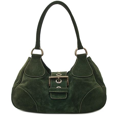 �����  �����