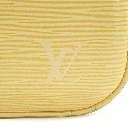 Louis Vuitton(���̺���) M5208A  ���� ���� �ڽ��� ��Ʈ�� �̹���5 - ���̺��� �߰���ǰ