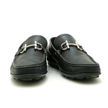 Ferragamo(󰡸)  ġ ΰ 