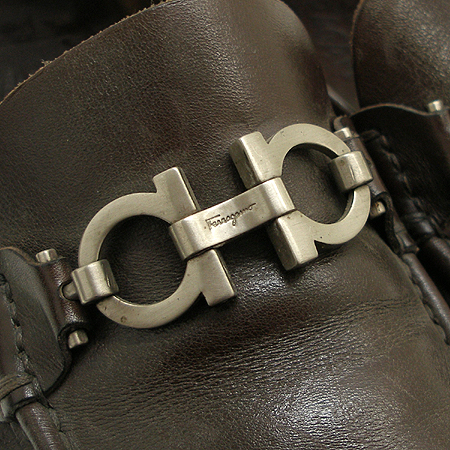 Ferragamo(󰡸)  ġ      ̹4 - ̺ ߰ǰ