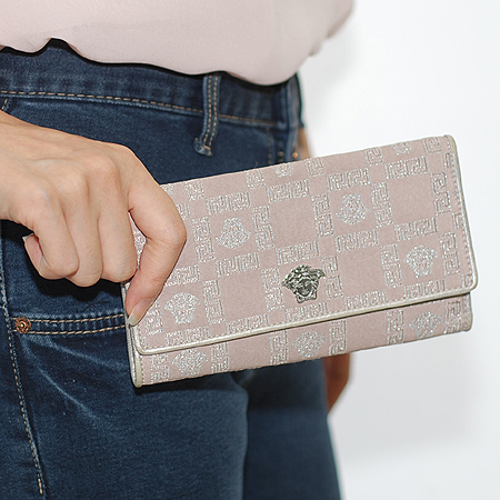 Versace(������ü) �޵λ� ��� �ΰ� �ڰ��� ������ �̹���7 - ���̺��� �߰���ǰ