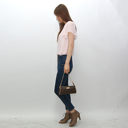 Louis Vuitton(���̺���) M95567 ���׷� ĵ���� ����Ŭ��ġ ����� �̹���7 - ���̺��� �߰���ǰ