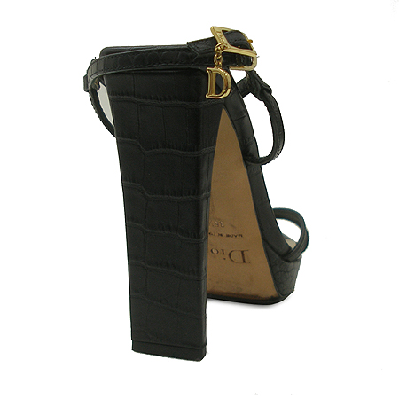 Dior(ũ����î���) 74187 ����ΰ� ť�� ��� ���� �̹���5 - ���̺��� �߰���ǰ