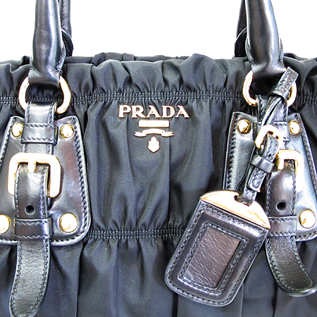 Prada(�����) BN1407 ������ �к긯 ��Ʈ�� + ��� ��Ʈ�� [�ϻ����] �̹���4 - ���̺��� �߰���ǰ
