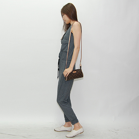 Louis Vuitton(���̺���) M95567 ���׷� ĵ���� ����Ŭ��ġ 2WAY [��������] �̹���7 - ���̺��� �߰���ǰ