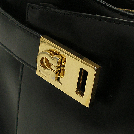 Ferragamo(��󰡸�) 21 0170 ���� �ֳ��� ����ΰ� ����� �̹���3 - ���̺��� �߰���ǰ