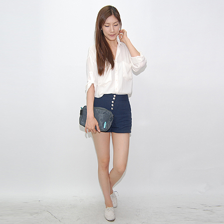 Armani(�Ƹ�����) �к긯 �Ŀ�ġ ������� �̹���7 - ���̺��� �߰���ǰ