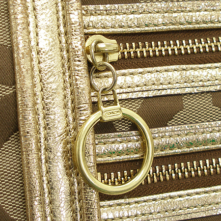 Coach(��ġ) 13826 �ɾ�Ʈ �ڰ��� ��� ��Ż�� Ʈ���� ����� �̹���3 - ���̺��� �߰���ǰ