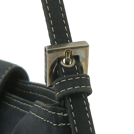 Fendi(���) FF�ΰ� ��Ŭ ��� �Ŀ�ġ ����� �̹���3 - ���̺��� �߰���ǰ