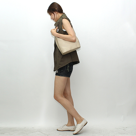 Gucci(����) 001 4204 ���̺��� �÷� ����� �̹���7 - ���̺��� �߰���ǰ
