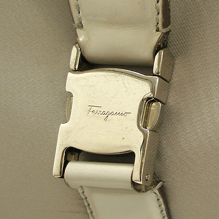 Ferragamo(��󰡸�) 21 0735 ����Ʈ �׷��� �к긯 ȣ�� ����� �̹���4 - ���̺��� �߰���ǰ