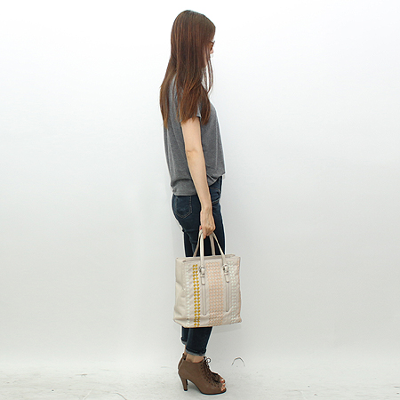 BOTTEGAVENETA 156684 ��Ʈ��ġ���� ���� ��� ��Ŷ ��Ʈ�� [�ϻ���] �̹���7 - ���̺��� �߰���ǰ