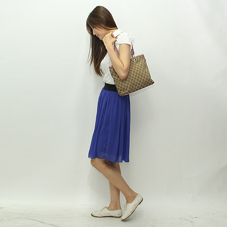 Gucci(����) 139552 GG �ΰ� �ڰ��� ¤�� �ٰ� ����� [�б�������] �̹���7 - ���̺��� �߰���ǰ