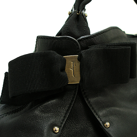 Ferragamo(��󰡸�) 21 B541 ���� ���� �ٶ� ��� ����� [�̾�������] �̹���4 - ���̺��� �߰���ǰ