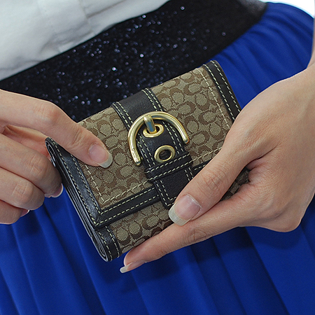 Coach(��ġ) �ñ׳�ó �ڰ��� ��Ʈ ��� 3�� ������ �̹���6 - ���̺��� �߰���ǰ