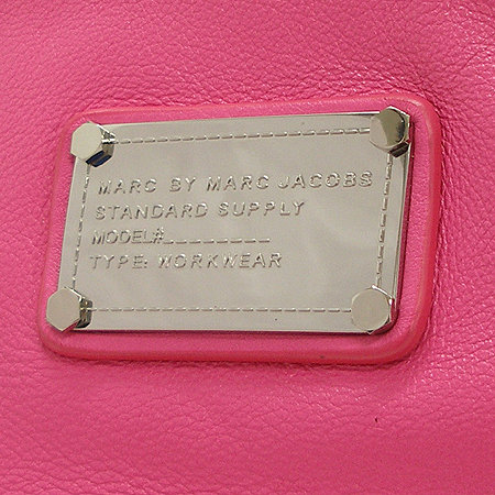 Marc By MarcJacobs (��ũ���̸�ũ�����߽�) M3121055 ��ũ ���� �۽� ũ�ν��� �̹���5 - ���̺��� �߰���ǰ