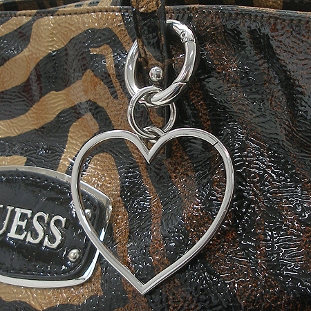 Guess(�Խ�) �ΰ� ��� ������ ȣ�� ���� ����� �̹���3 - ���̺��� �߰���ǰ