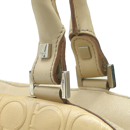 Ferragamo(��󰡸�) 211239 ��ġ�� �ΰ� ���� ������ ���� ��Ʈ�� �̹���3 - ���̺��� �߰���ǰ