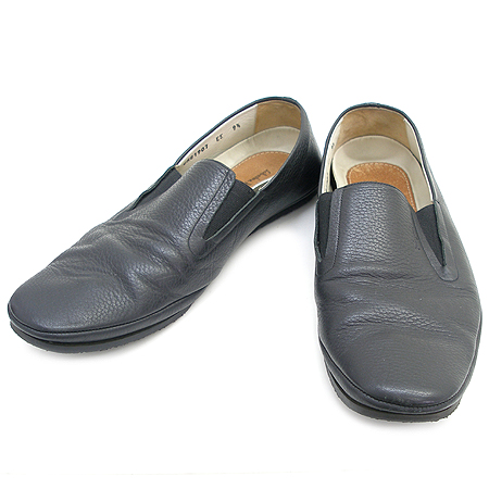 Ferragamo(󰡸)    