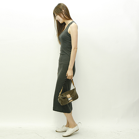 Fendi(���) 8BR003 FF �ΰ� ��Ŭ ���� �к긯 ü�� ����� �̹���7 - ���̺��� �߰���ǰ