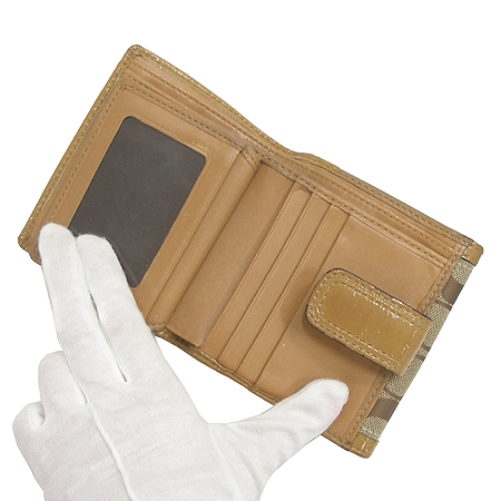 Coach(��ġ) �ñ״�ó �к긯 ������ �̹���3 - ���̺��� �߰���ǰ