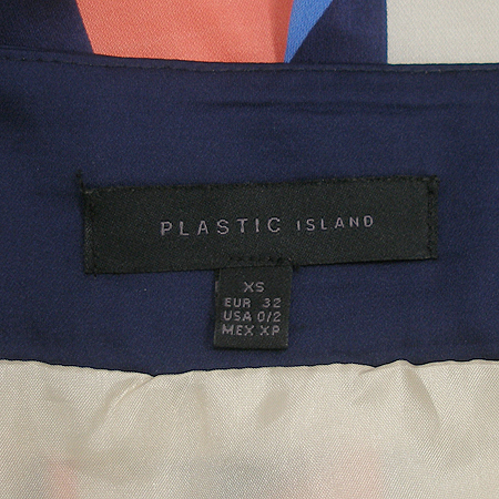 PLASTIC ISLAND(�ö�ƽ���Ϸ���) ��ĿƮ �̹���4 - ���̺��� �߰���ǰ