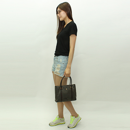 Aigner(���̱׳�) �ΰ� PVC ��Ʈ�� �̹���7 - ���̺��� �߰���ǰ