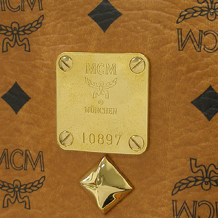 MCM(������) MWK1SVE01CO001 ���� �ΰ� ���͵� ��� ���佺 ��Ÿũ ���� �̹���4 - ���̺��� �߰���ǰ