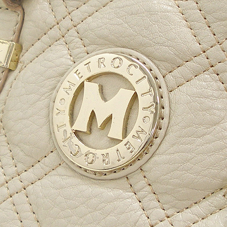 Metrocity(��Ʈ�ν�Ƽ) ���� �ΰ� ������ �÷� ������ ��Ʈ�� �̹���4 - ���̺��� �߰���ǰ