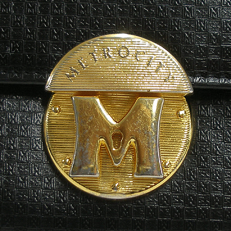 Metrocity(��Ʈ�ν�Ƽ) ���� M �ΰ� ��� ������ �̹���4 - ���̺��� �߰���ǰ