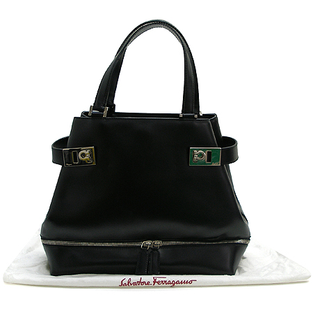 Ferragamo(��󰡸�) 21 1302 ���� ��ġ�� ��� ��Ʈ�� �̹���2 - ���̺��� �߰���ǰ