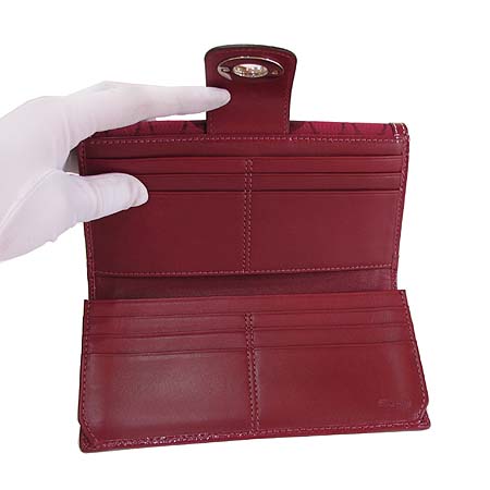 Coach(��ġ) �ΰ� �ñ׳��� �𰡵� ������ �̹���2 - ���̺��� �߰���ǰ
