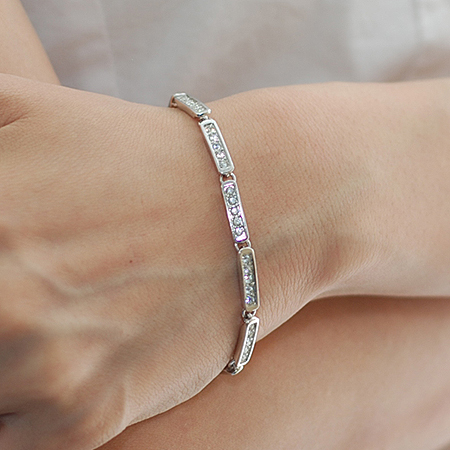 Swarovski(���ͷκ꽺Ű) ť�� ��� ���� ���� �̹���7 - ���̺��� �߰���ǰ