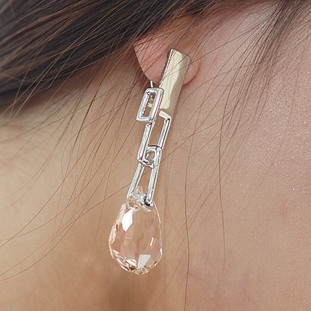 Swarovski(���ͷκ꽺Ű) ���� �簢 ������ ��� ���� ť�� �Ͱ��� �̹���6 - ���̺��� �߰���ǰ
