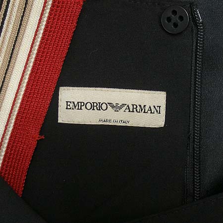 Emporio Armani(���������Ƹ�����) ���ǽ� �̹���4 - ���̺��� �߰���ǰ