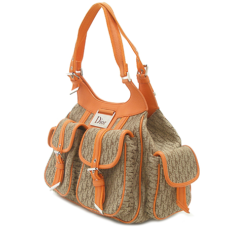 Dior(ũ����î���) ������ø� 4���� ��� �� ��Ʈ�� �̹���3 - ���̺��� �߰���ǰ