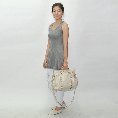 MiuMiu(�̿�̿�) RT0438 VITELLO LUX ���� ��� ��ÿ 2WAY [�б�������] �̹���6 - ���̺��� �߰���ǰ