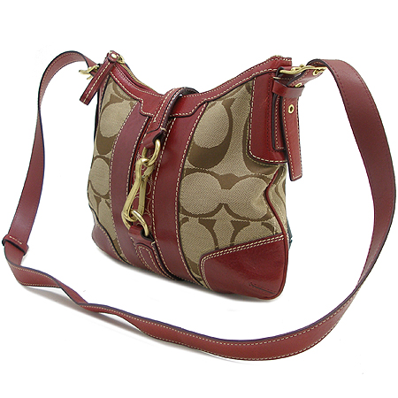 Coach(��ġ) 11073 �ñ׳�ó �ڰ��� ���� Ʈ���� ũ�ν��� �̹���2 - ���̺��� �߰���ǰ