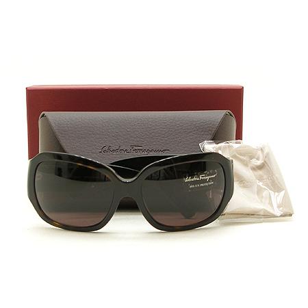 Ferragamo(��󰡸�) ���� ť�� ��ġ�� �ΰ� ���۶� �̹���2 - ���̺��� �߰���ǰ