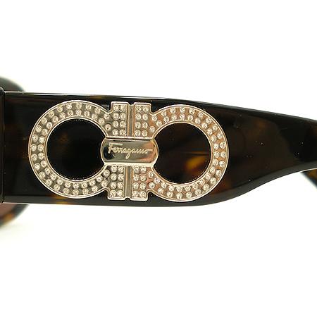 Ferragamo(��󰡸�) ���� ť�� ��ġ�� �ΰ� ���۶� �̹���5 - ���̺��� �߰���ǰ